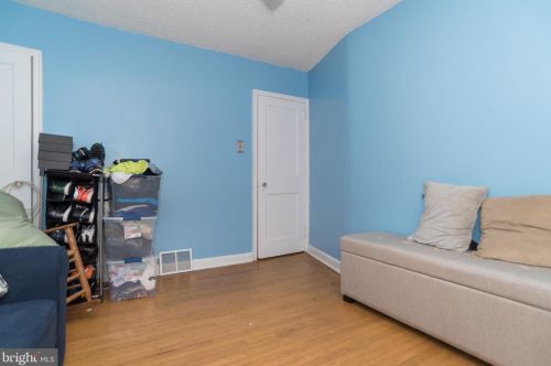 6123 Loretto Ave, Philadelphia PA 19149-3211 exterior