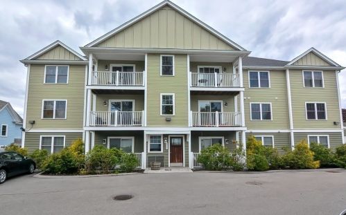 153 Sumner St, Quincy MA 02169-7082 exterior