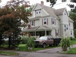 180 Auburn St, Newton, MA 02466-2412