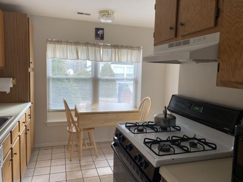 67 Pine Valley Dr, Falmouth MA 02540-2923 exterior