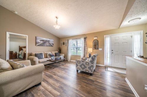 640 Tower Dr, Verona KY 41092-8173 exterior