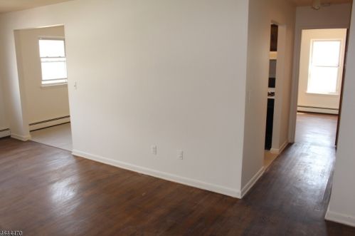 540 Joralemon St, Belleville NJ  07109-1823 exterior