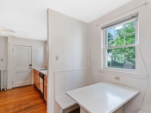 18 Mary St, Arlington MA 02474-8827 exterior