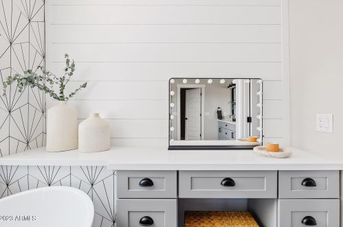 4225 34th Pl, Phoenix AZ  85018-4737 exterior