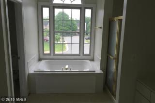 20498 Swecker Farm Pl, Dulles VA  20165-4780 exterior