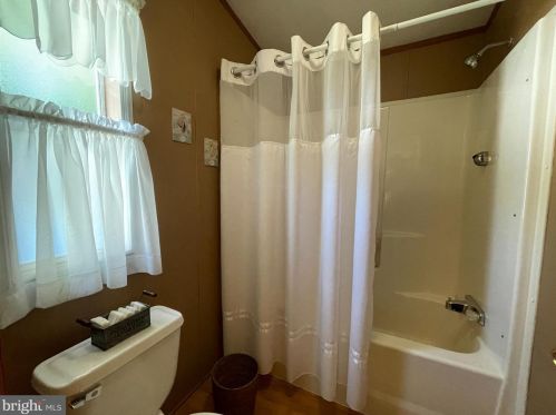 712 Cardinal Ave, West Deptford NJ 08051-1387 exterior