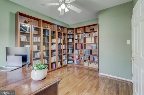 6920 Mystic Wood Way, Columbia MD 21044-4914 exterior