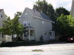 146 River St, Newton, MA 02465-1428