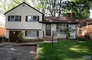 245 Johnson Ave, Bergenfield, NJ 07621-1855