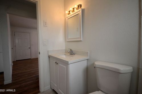 2908 Bloomfield Rd, Phoenix AZ 85029-2950 exterior