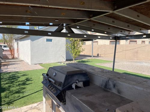 2411 Adams, Phoenix AZ 85034-1404 exterior