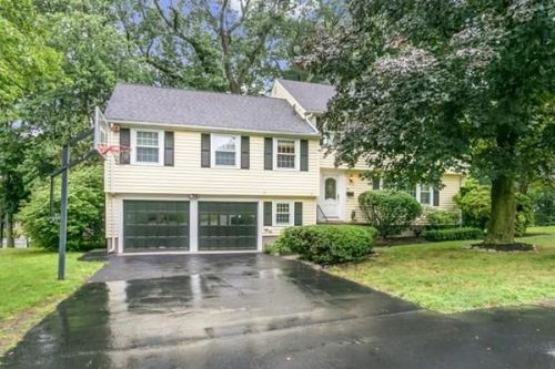 211 Tudor Rd, Needham MA  02492-4309 exterior