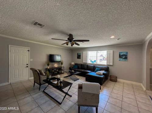 11033 39th Dr, Phoenix AZ  85029-3855 exterior