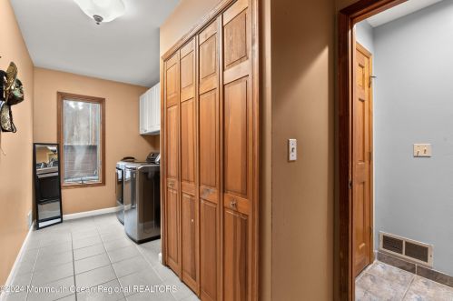 14 Knolls Dr, Jackson Twp NJ  08527-4209 exterior