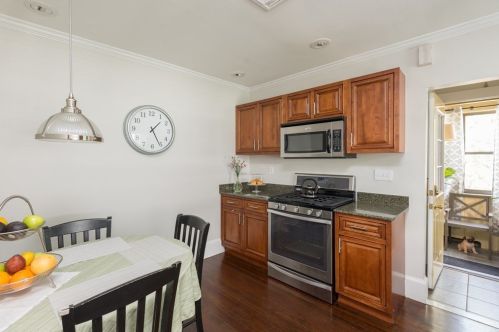 1123 Boylston St, Newton MA 02464-1014 exterior