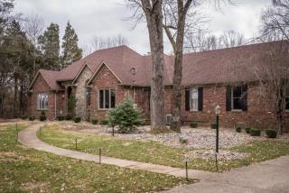 11404 Easum Rd, Louisville KY  40299-4354 exterior