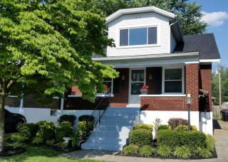 2433 Concord Dr, Louisville, KY 40217-1831