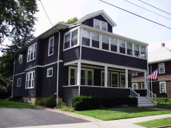 23 Washburn St, Newton, MA 02458-1303