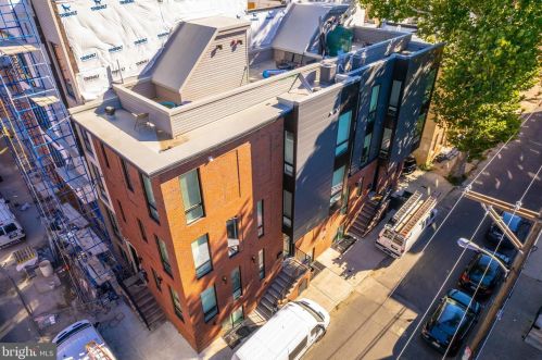 719 16th St, Philadelphia, PA 19130-2902