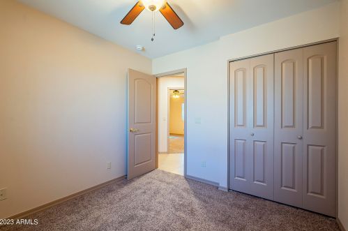 2324 Cactus Rd, Phoenix AZ 85032-7609 exterior