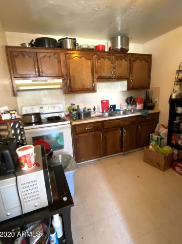 1019 4 Ave, Phoenix AZ 85041-5746 exterior