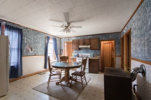 109 Diman St, Fall River MA 02721-1027 exterior