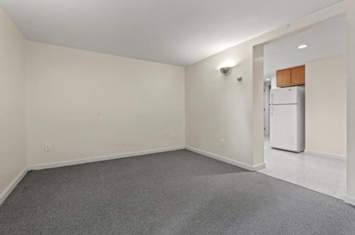 24 Newtonville Ave, Newton MA 02458-1828 exterior