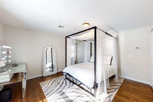 11 Colonial Dr, Shrewsbury MA  01545-1520 exterior