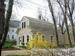 525 Main St, Wareham, MA 02571-1014