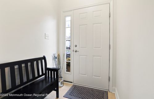 35 Kyle Dr, Tinton Falls, NJ 07712-7535