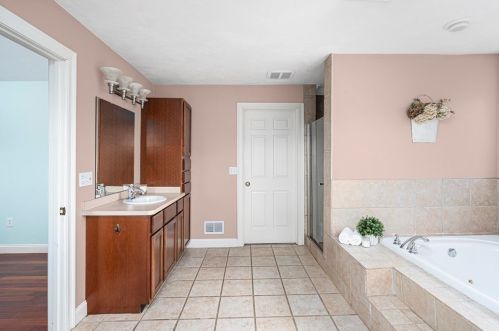 2276 Cedar St, Dighton MA 02715-1035 exterior