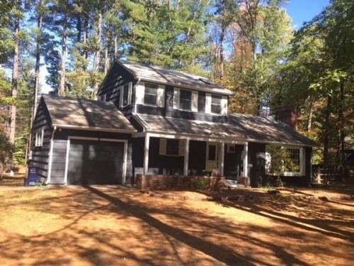 16 Alpine Dr, Amherst, MA 01002-1615