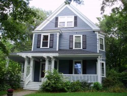 290 Central St, Newton, MA 02466-2203