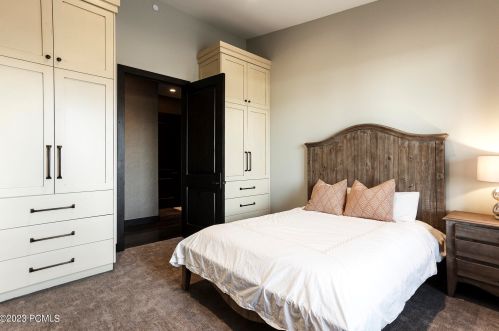 8449 Silver Crk Rd, Park City UT exterior