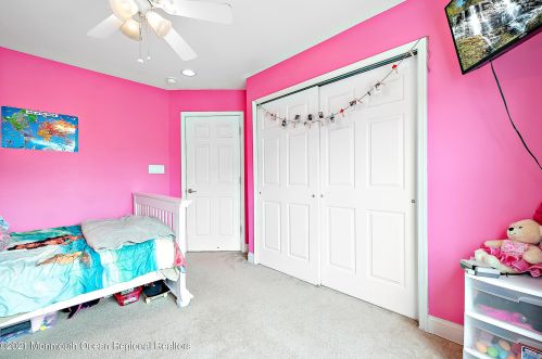 19 Brookfield Dr, Jackson Twp NJ 08527-3865 exterior