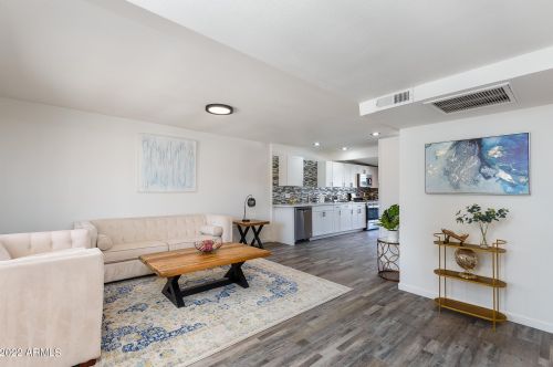 3906 13th Pl, Phoenix AZ  85014-4904 exterior