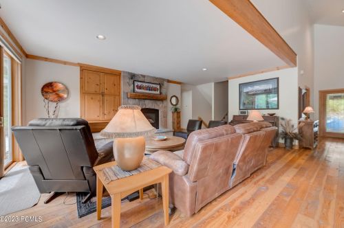 7794 Pinebrook Rd, Park City UT 84098-5348 exterior