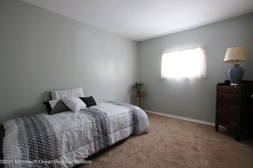 125 Cherry St, Tinton Falls NJ 07724-2607 exterior