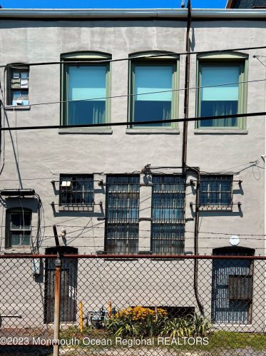 704 Cookman Ave, Tinton Falls NJ  07712-7008 exterior