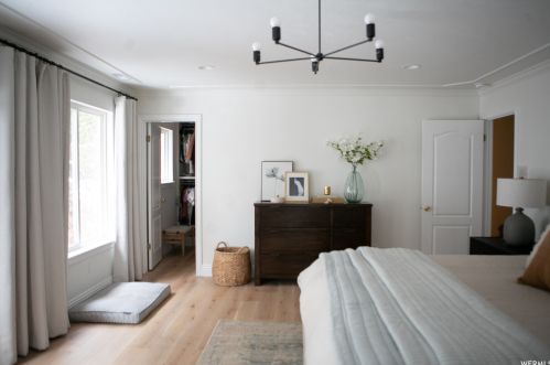 8967 Cobble Canyon Ln, Sandy UT 84093-3813 exterior