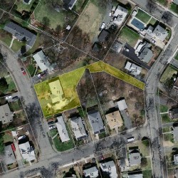 11 Bencliffe Cir, Newton MA 02466-1101 aerial view