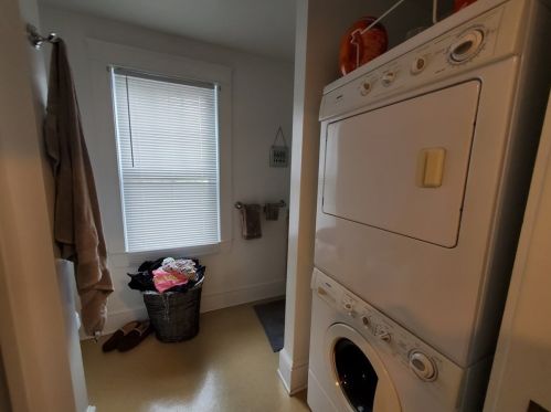 8 Ipswich St, Seekonk MA 02771 exterior