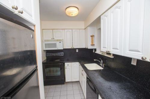 49 Bellevue Ave, Belleville NJ  07109-4504 exterior