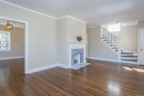 7 Chamberlain Pkwy, Worcester MA 01602-2507 exterior