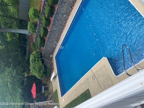 11 Oxford Rd, Jackson Twp NJ 08527-2620 exterior