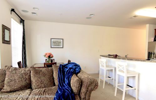 29 Jake Dr, Tinton Falls NJ 07712-7533 exterior