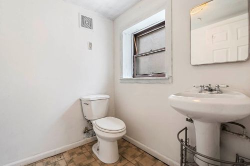 1617 Clinton Ave, Forest View IL 60402-1022 exterior