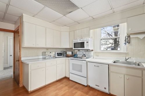 200 St, Weymouth MA 02191-1846 exterior