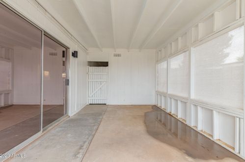 3320 Claire Dr, Phoenix AZ 85032-4933 exterior