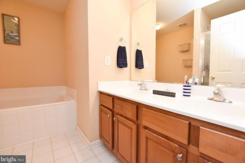 116 Cypress Ct, West Deptford NJ  08096-5154 exterior